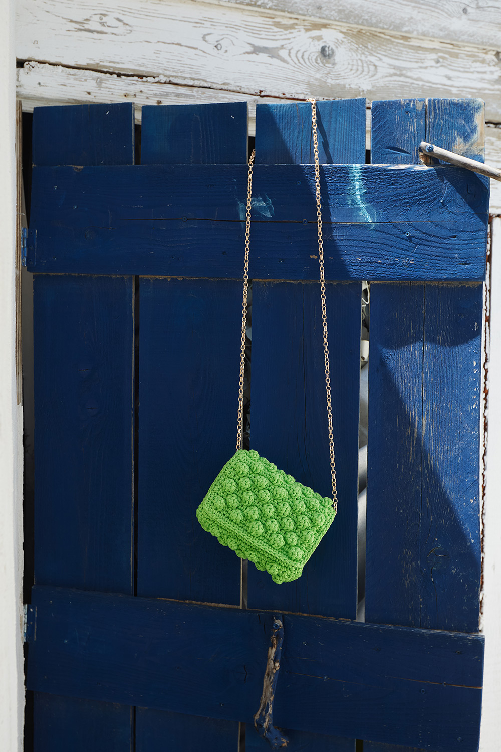 101 / XS Mini bag with bubbles in light green